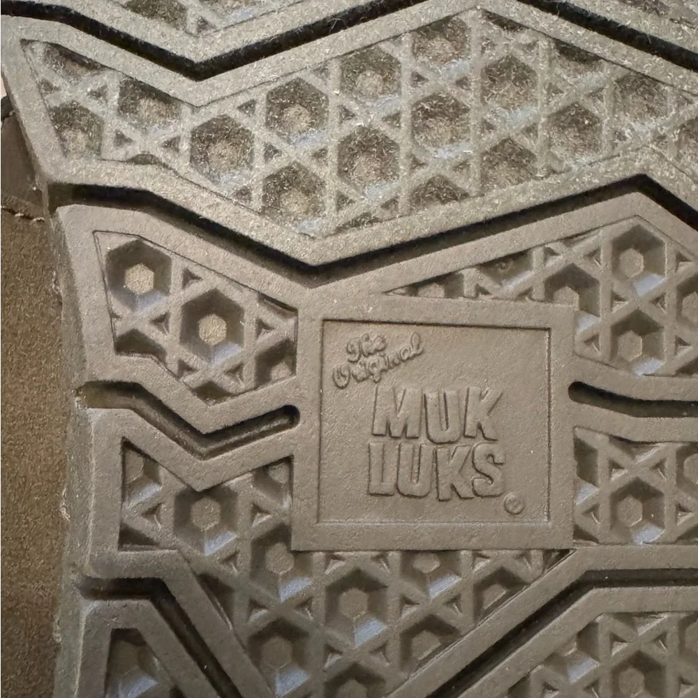 Muk Luks step into